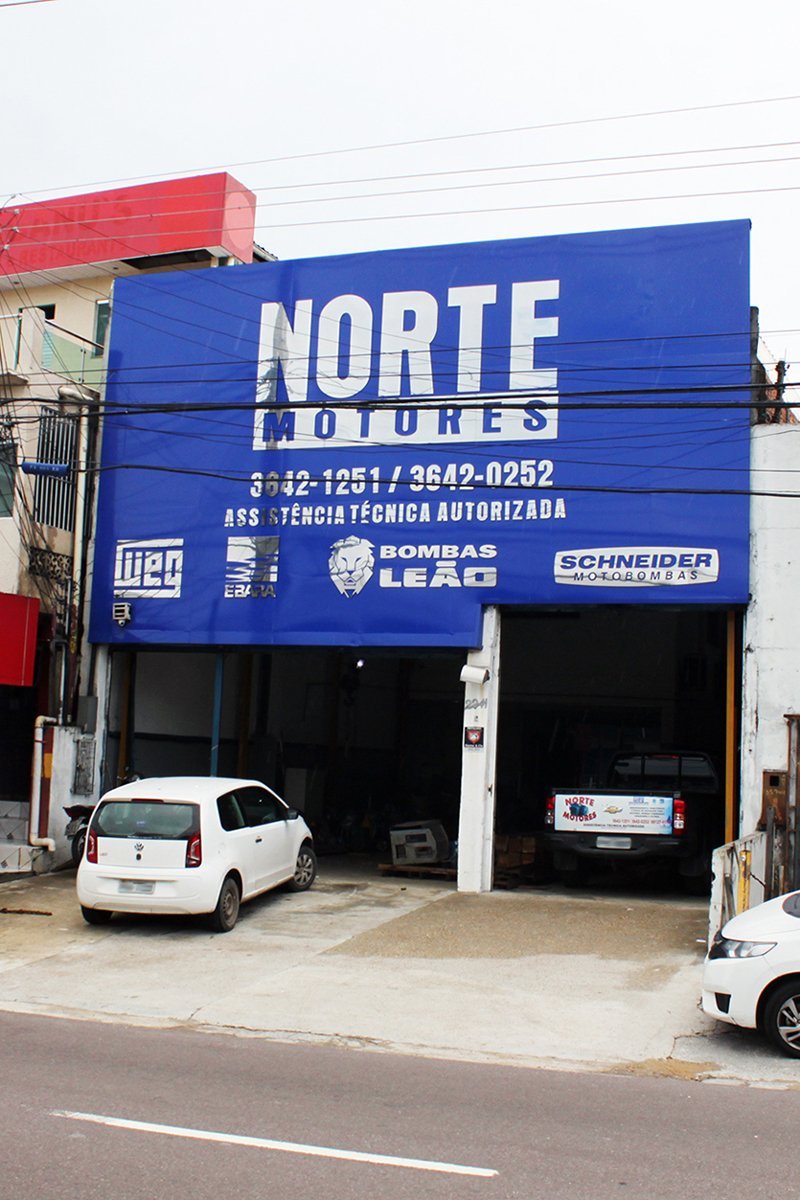 Fachada e área externa da Norte Motores